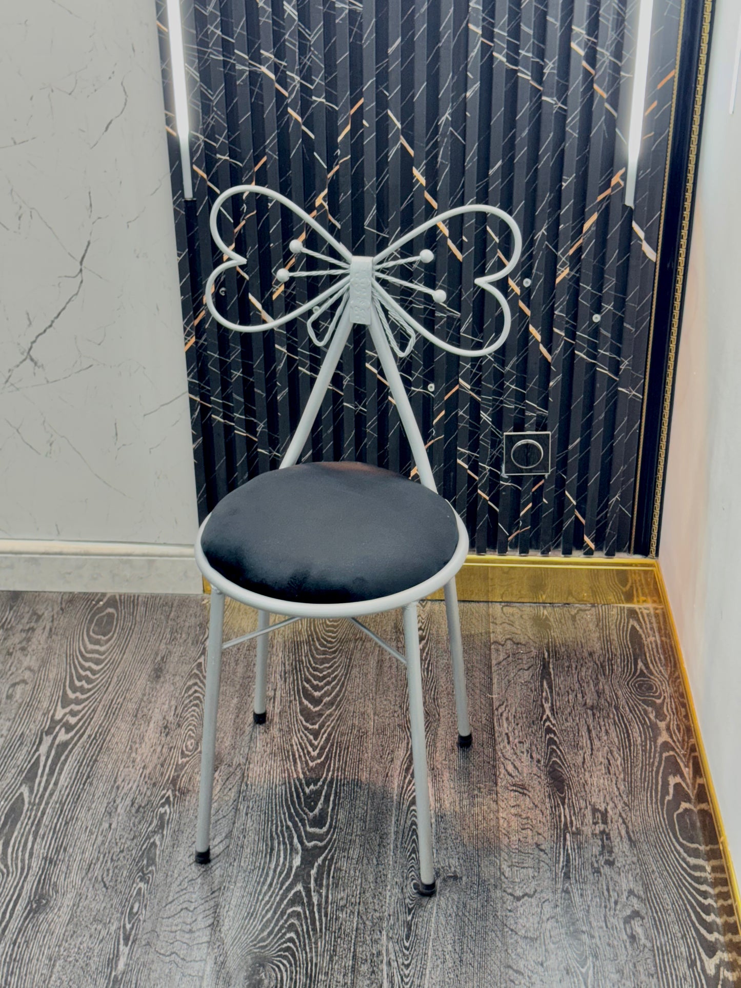 Chaise papillon